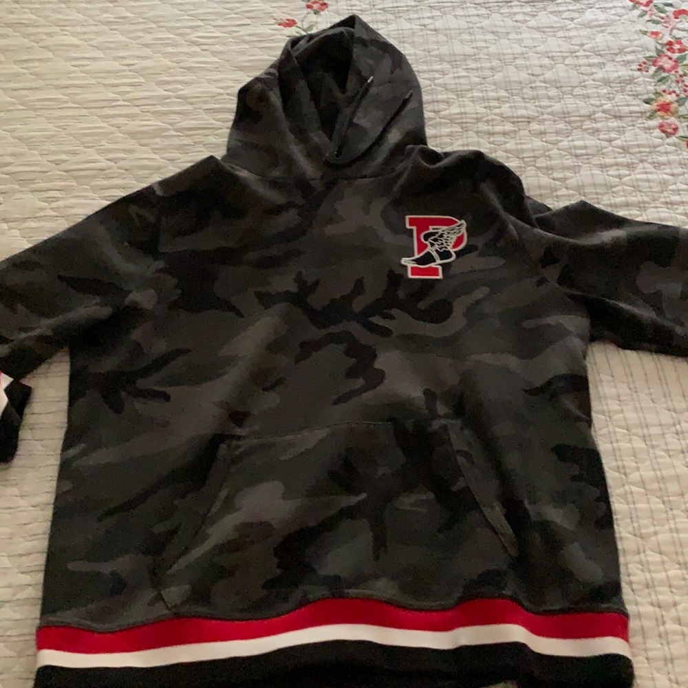 This is a polo Ralph Lauren hoodie, size XL.